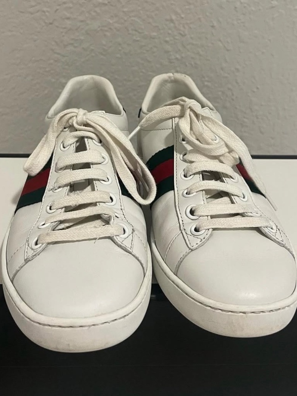 Gucci sneakers - Picture 2 of 3